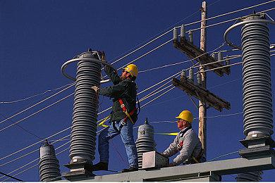 城市建设冒险游戏《Bellwright》将于12月推出